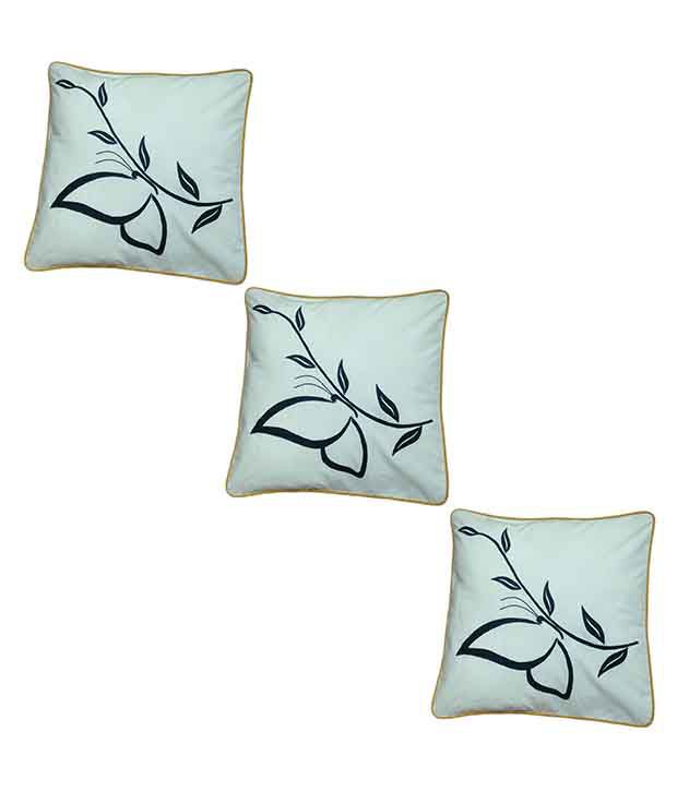     			Hugs'n'Rugs White Cotton Cushion Covers - Set Of 3