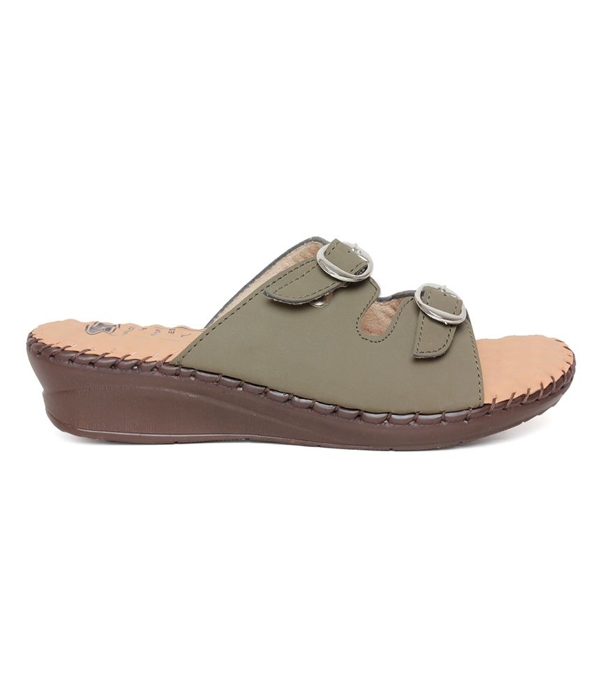 Vendoz Doctor Sole Olive Sandals Price in India- Buy Vendoz Doctor Sole Olive Sandals Online at 