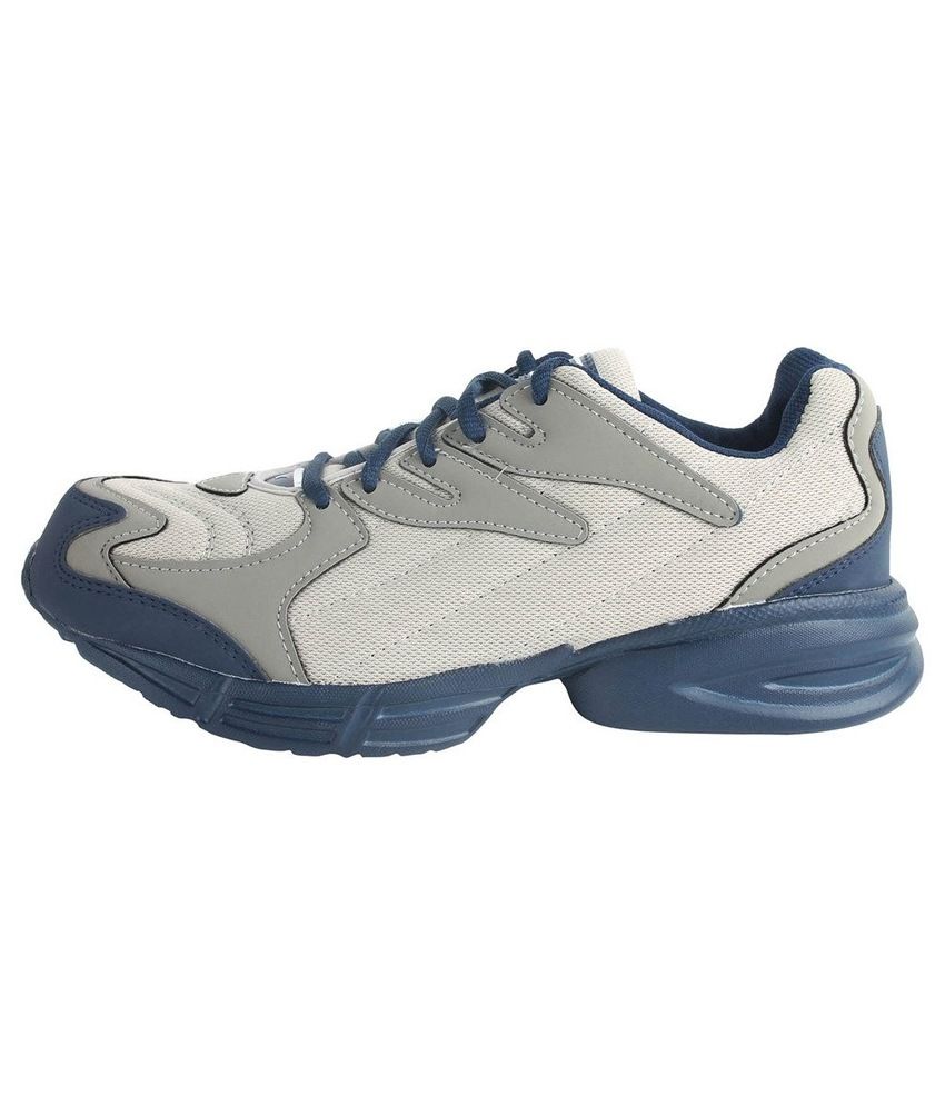 nike white running shoes snapdeal