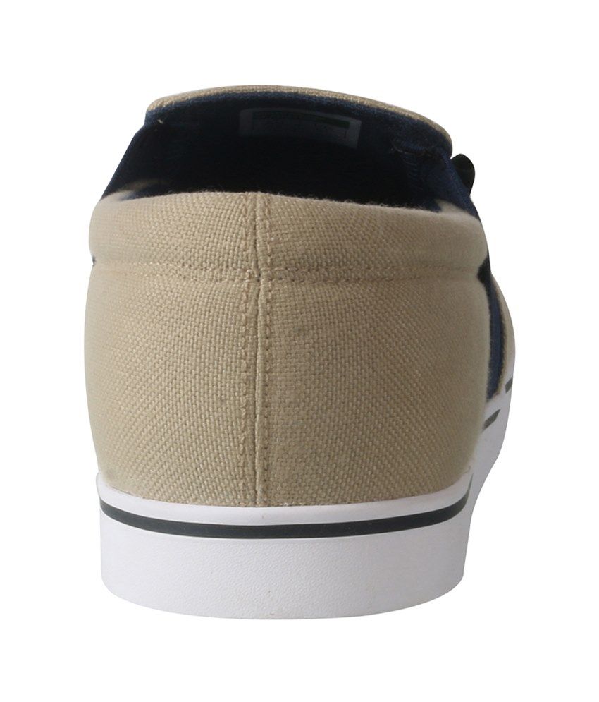 ucb walking shoes