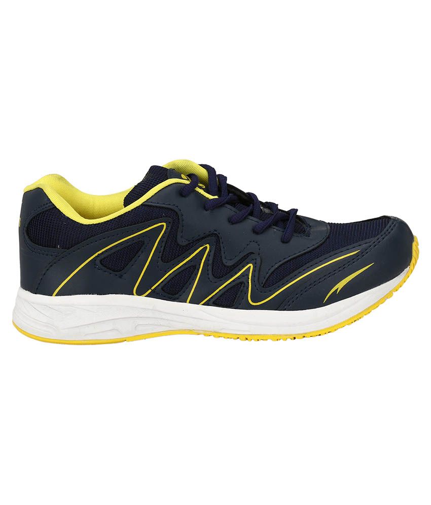 ess running shoes