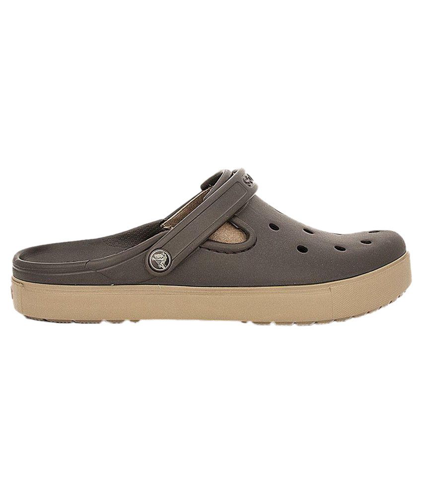 crocs brown sandals