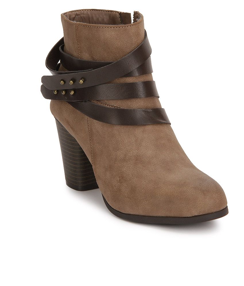 Steve Madden Deluxe Brown Boots Price in India- Buy Steve Madden Deluxe ...