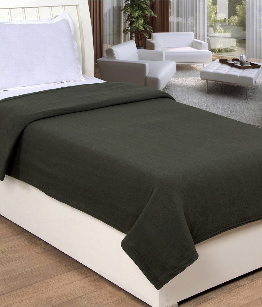     			BSB Trendz AC Fleece Blanket - Green