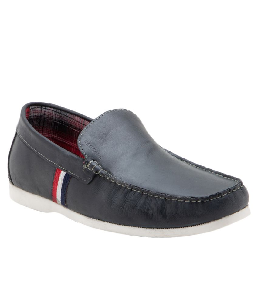 black slip on casual shoes