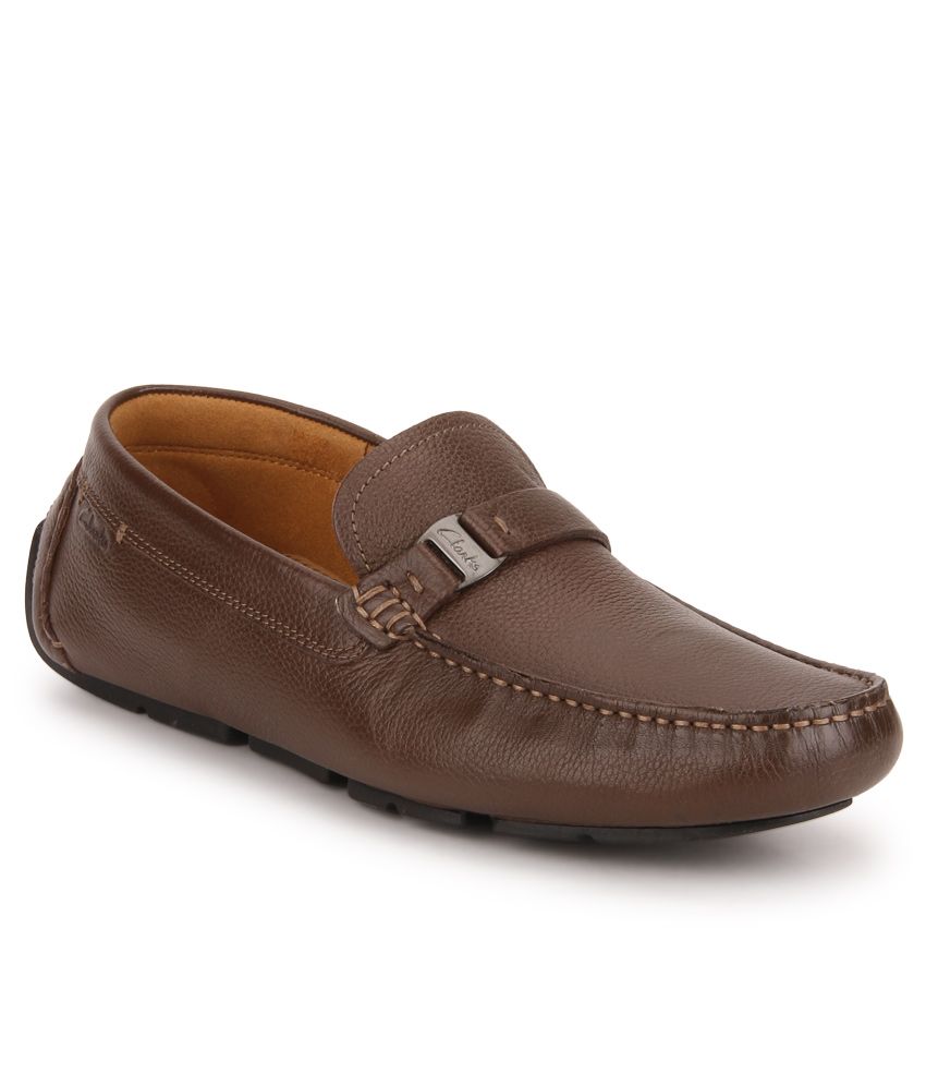 clarks saddle shoes