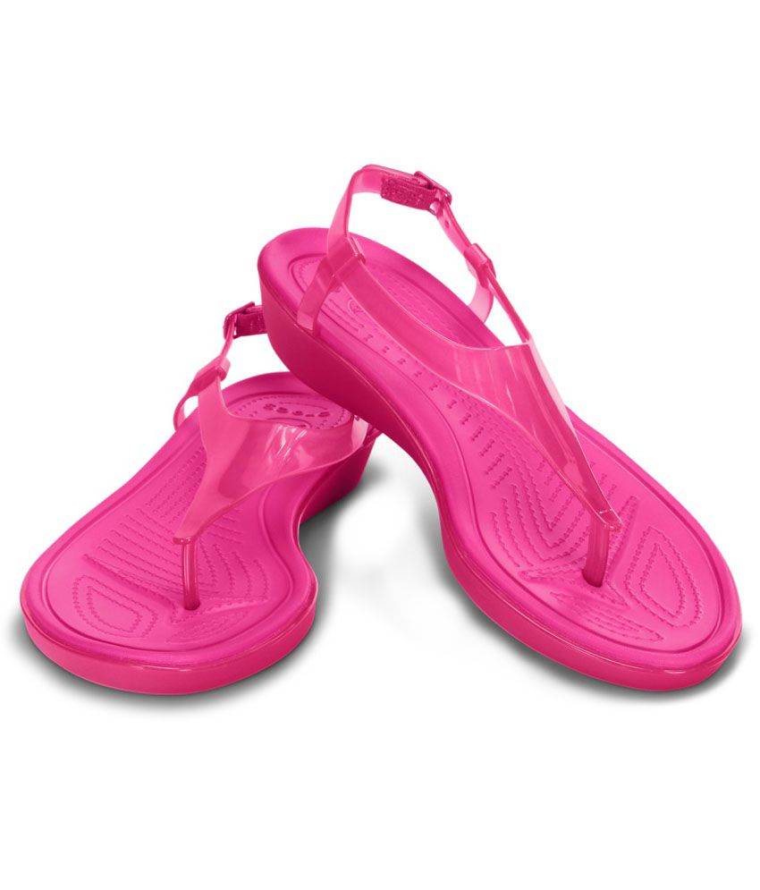 Crocs Pink Flat Slip-on & Sandal Standard Fit Price in India- Buy Crocs Pink Flat Slip-on 