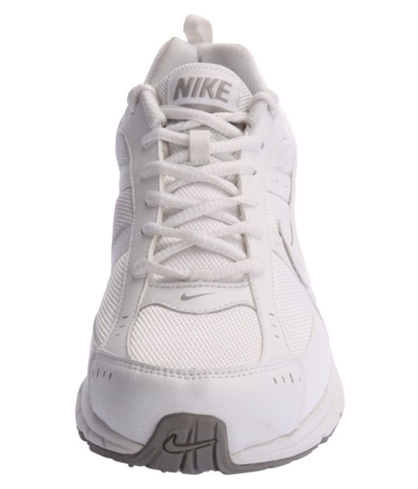 nike white shoes snapdeal