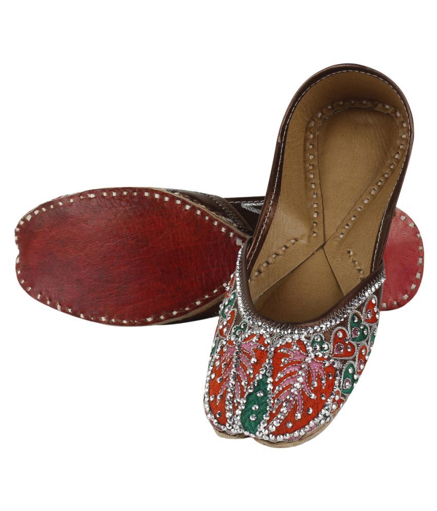 ethnic footwear for women's