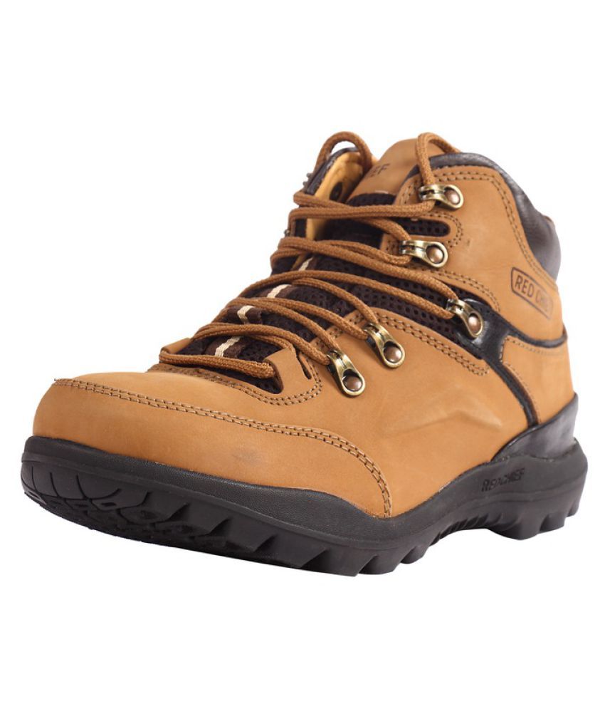 red chief trekking and hiking shoes