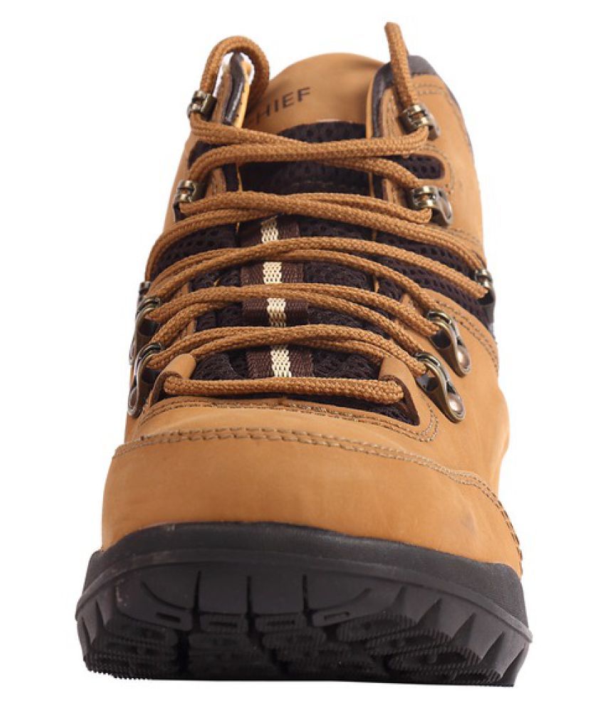 red chief trekking and hiking shoes