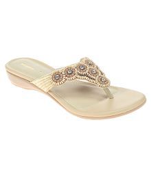 Women's Sandals: Buy Women's Sandals & Flat Slip-on Online at Best ...