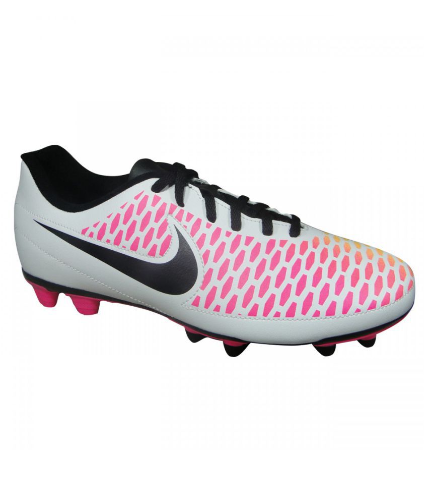 Nike Magista OLA FG Firm-ground Shoes/ Studds Unisex Others: Buy Online at Best Price on Snapdeal