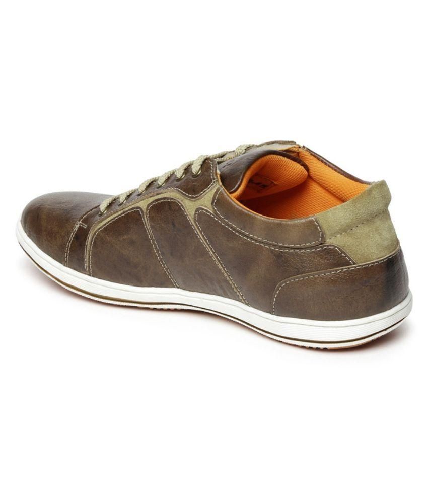 buckaroo shoes brand history