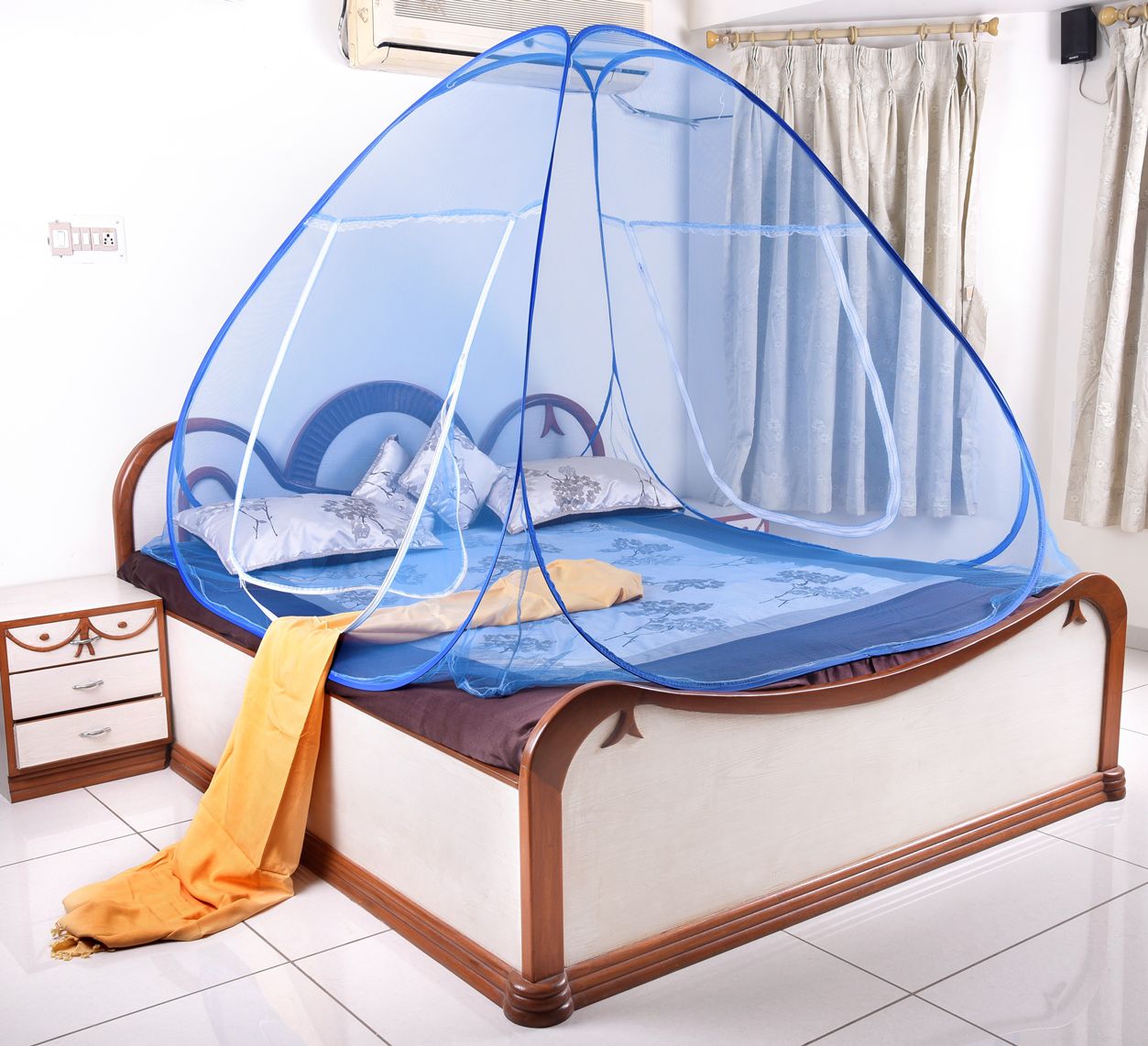    			ShopperBay Queen Bedsize Polyester Plain Foldable Mosquito Net