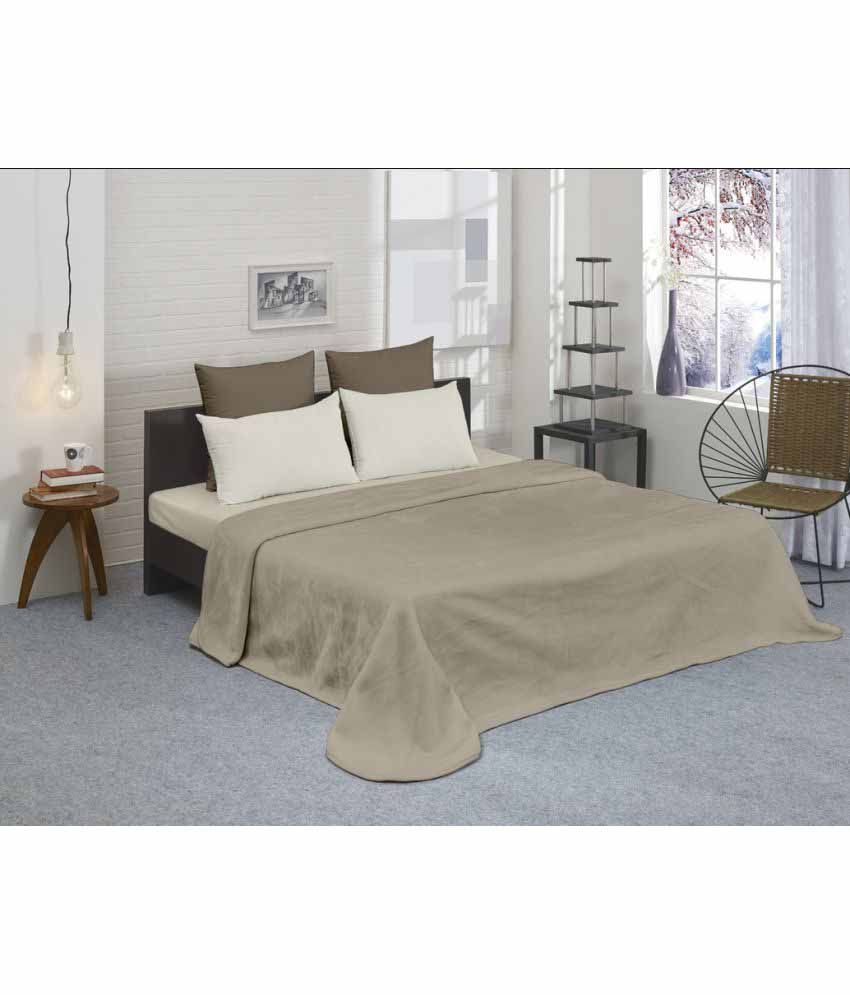 Raymond Single Polyester Plain Blanket Buy Raymond Single Polyester