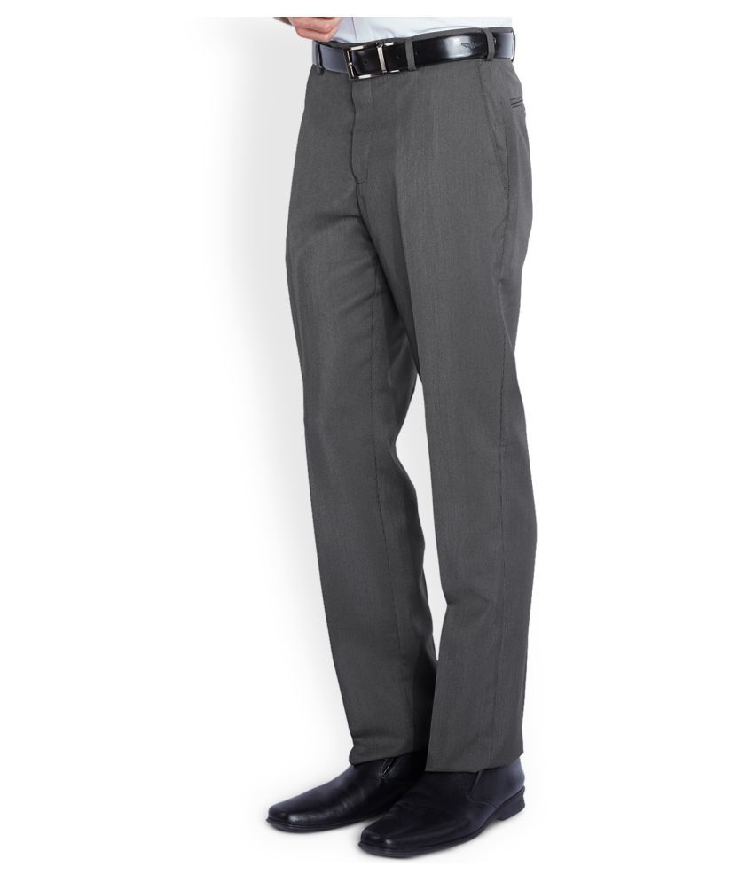 grey pleated trousers