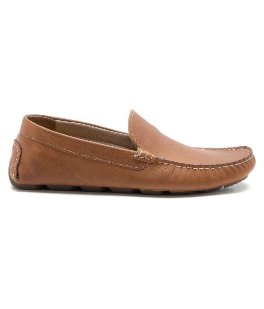 red tape brown loafers online