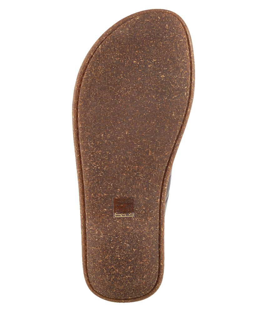 metro chappal mens