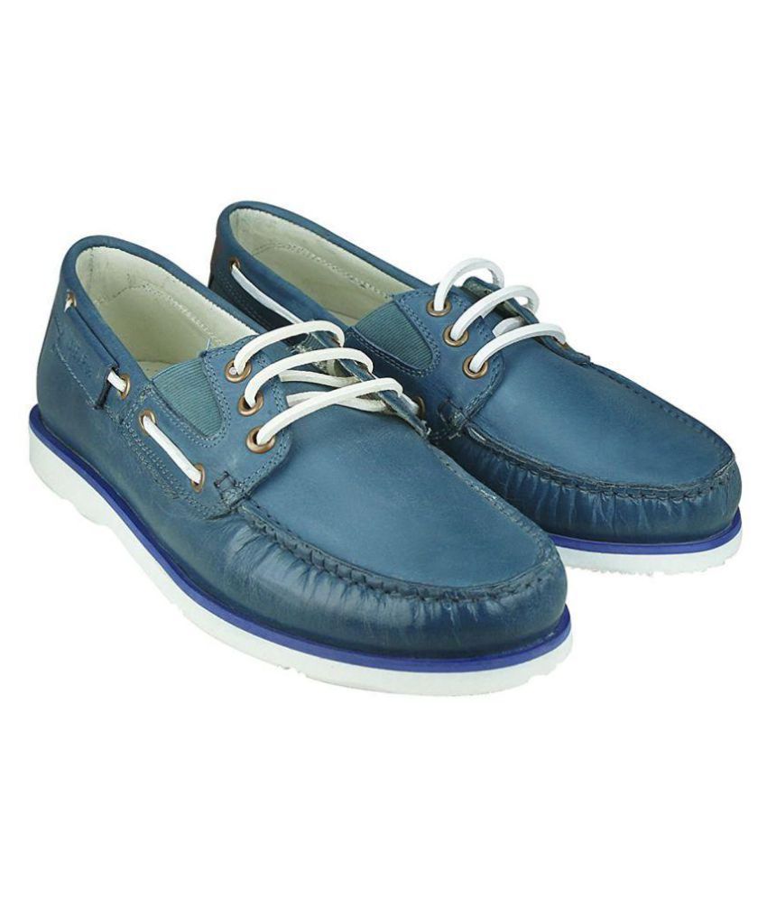 ucb boat shoes
