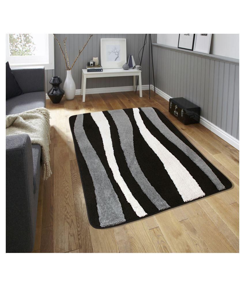 Saral Home White Machine Made Floor Carpet 4x6 Ft. Buy Saral Home