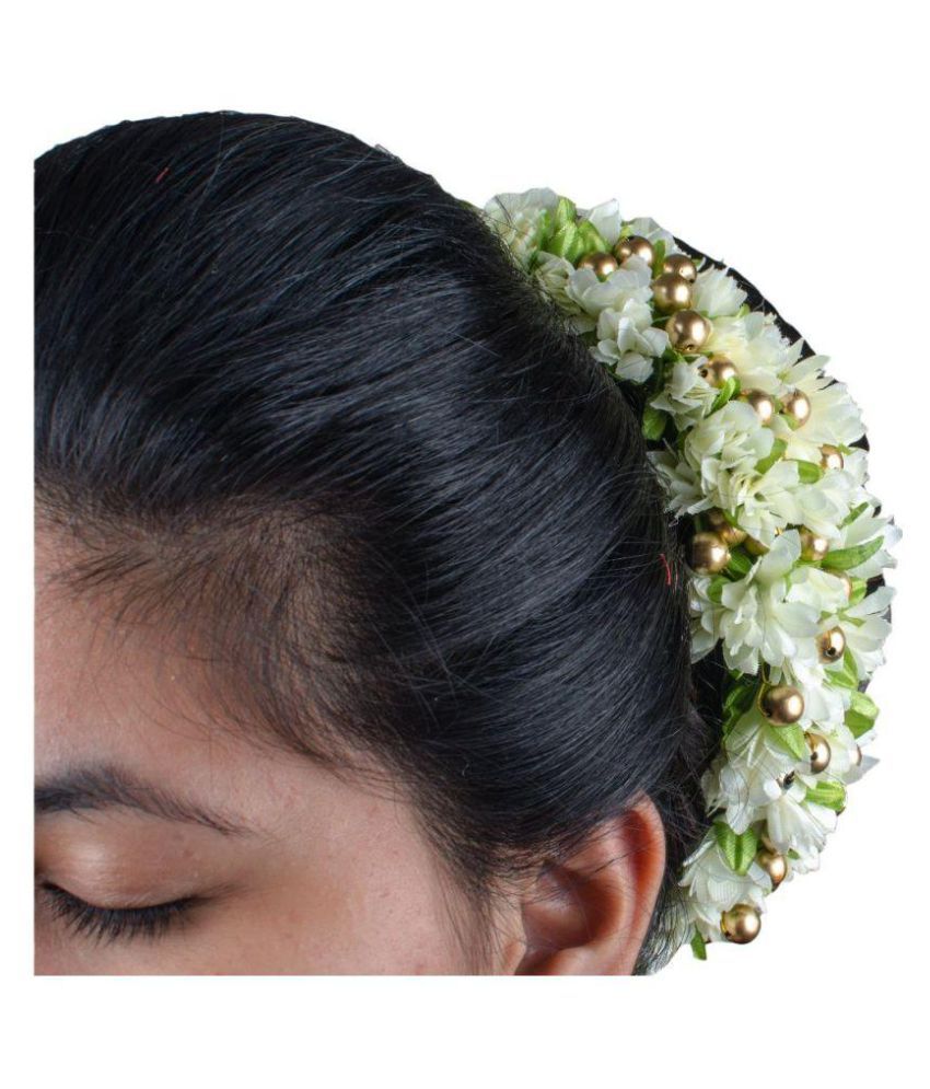 Majik Gajra (Veni) On Hair (Free Big Donut 18cm) (White): Buy Majik Gajra  (Veni) On Hair (Free Big Donut 18cm) (White) at Best Prices in India -  Snapdeal
