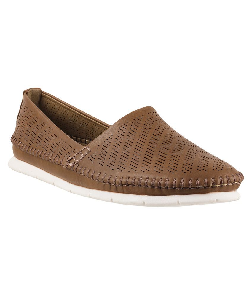 propet walking sandals