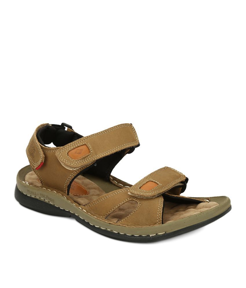 lee cooper sandals snapdeal