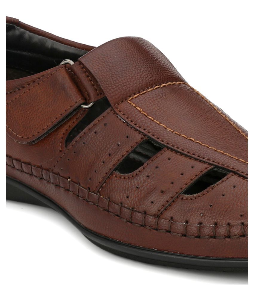 mactree slip on sandals