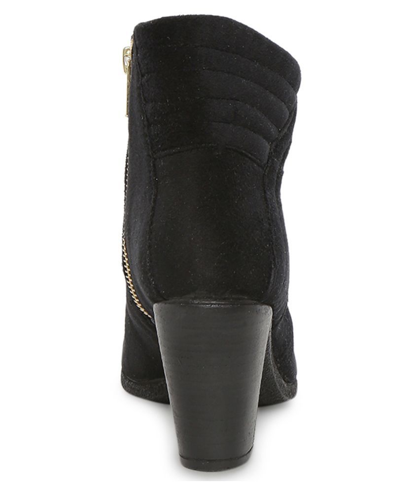 black ankle length shoes