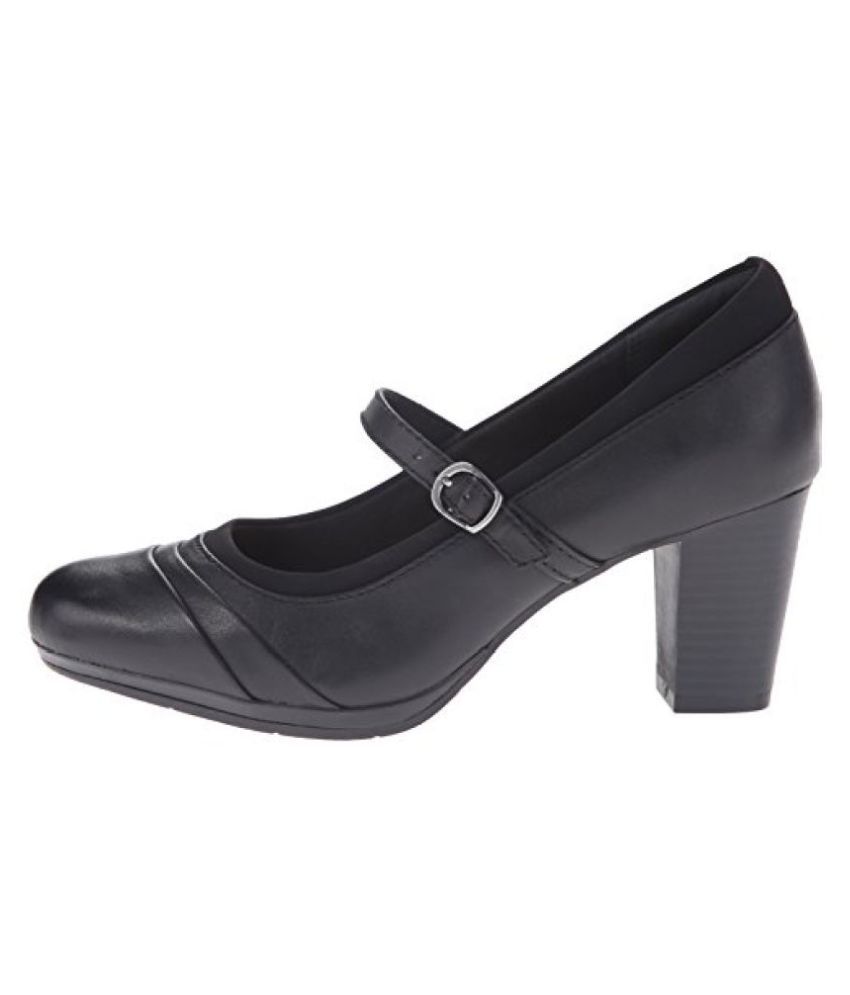 clarks brynn pump