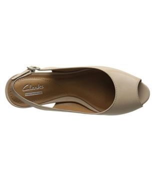 clarks brielle april