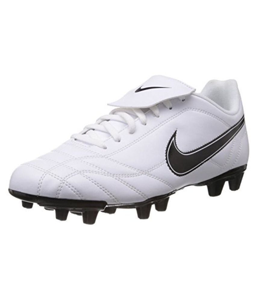 nike football boots snapdeal