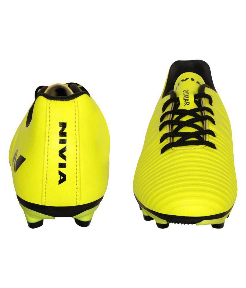 nivia ditmar football shoes