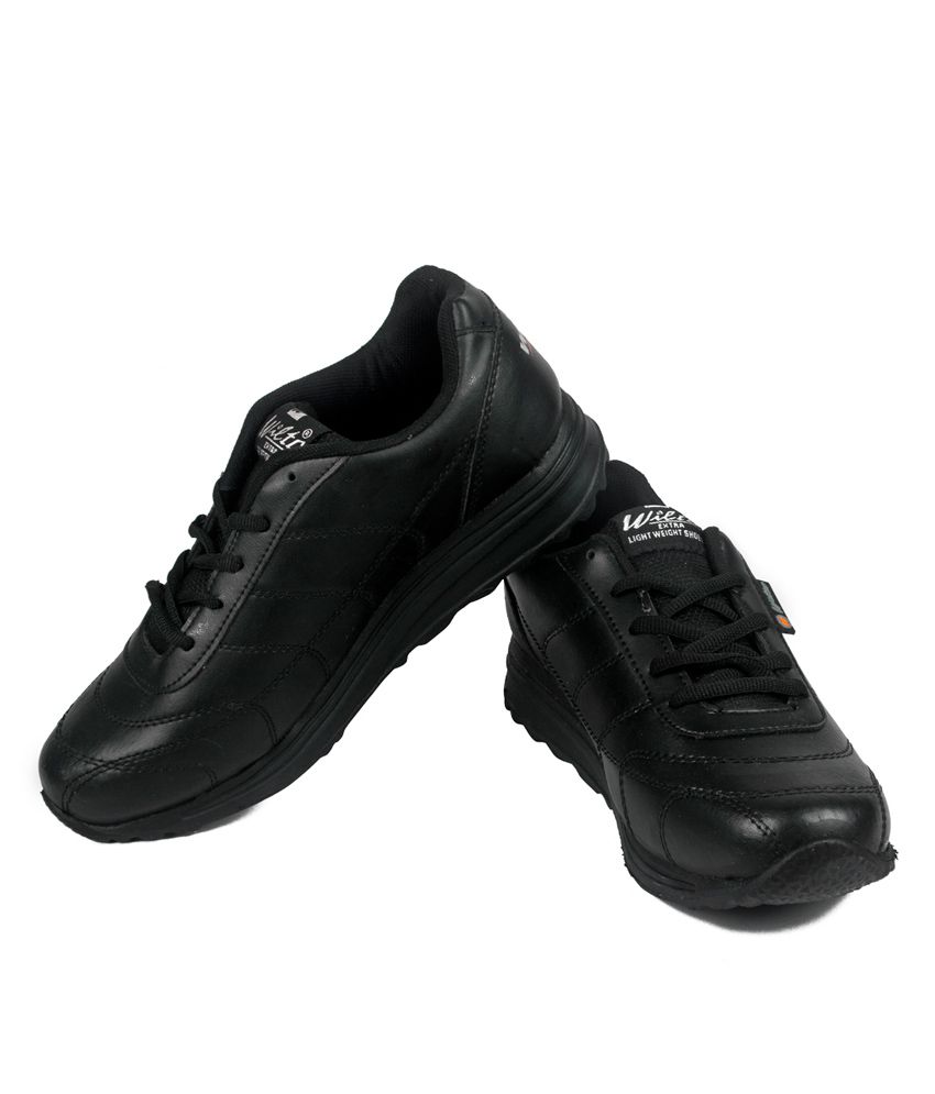 sports shoes snapdeal