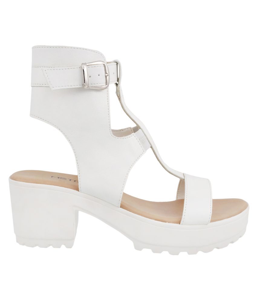white flats in store