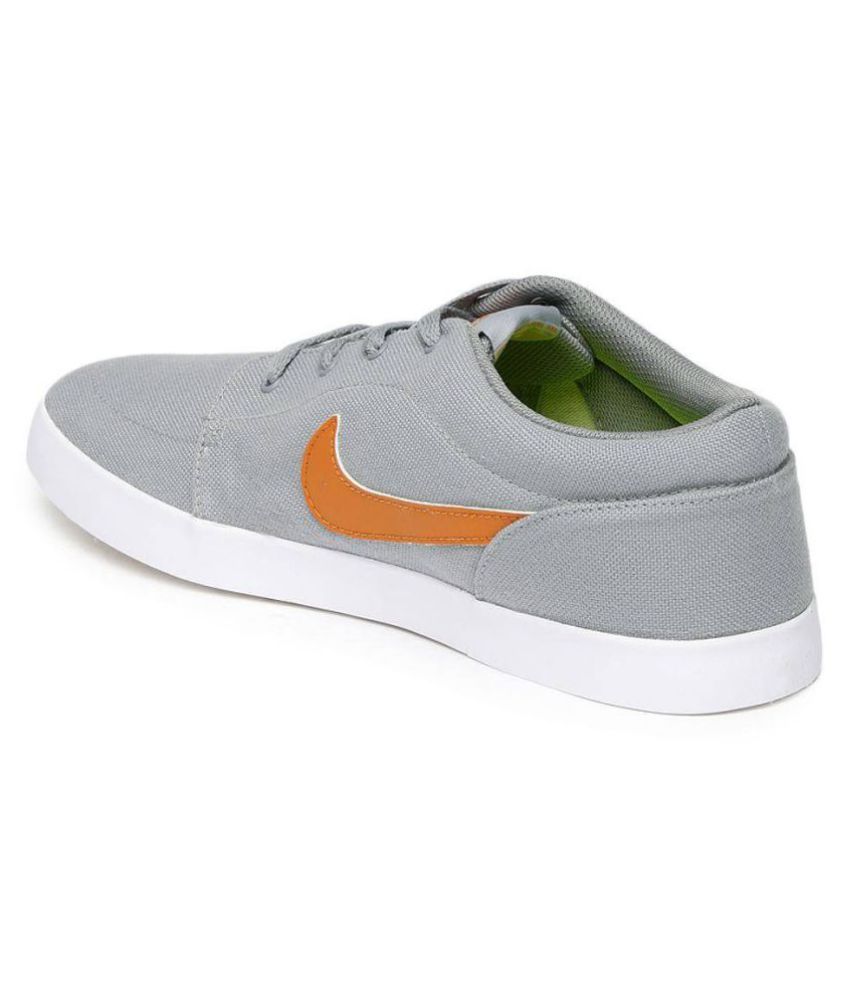 nike grey casual shoes