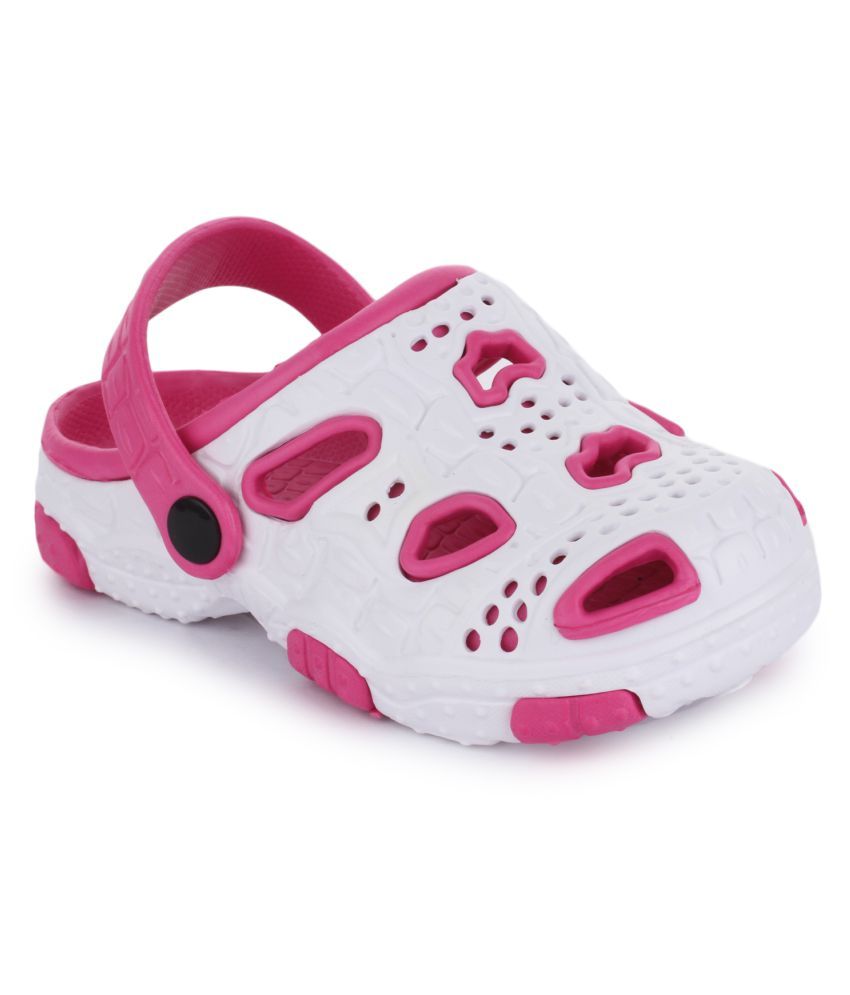 comfortable clogs for walking
