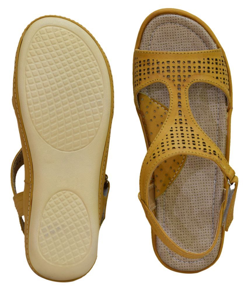 yellow heels block