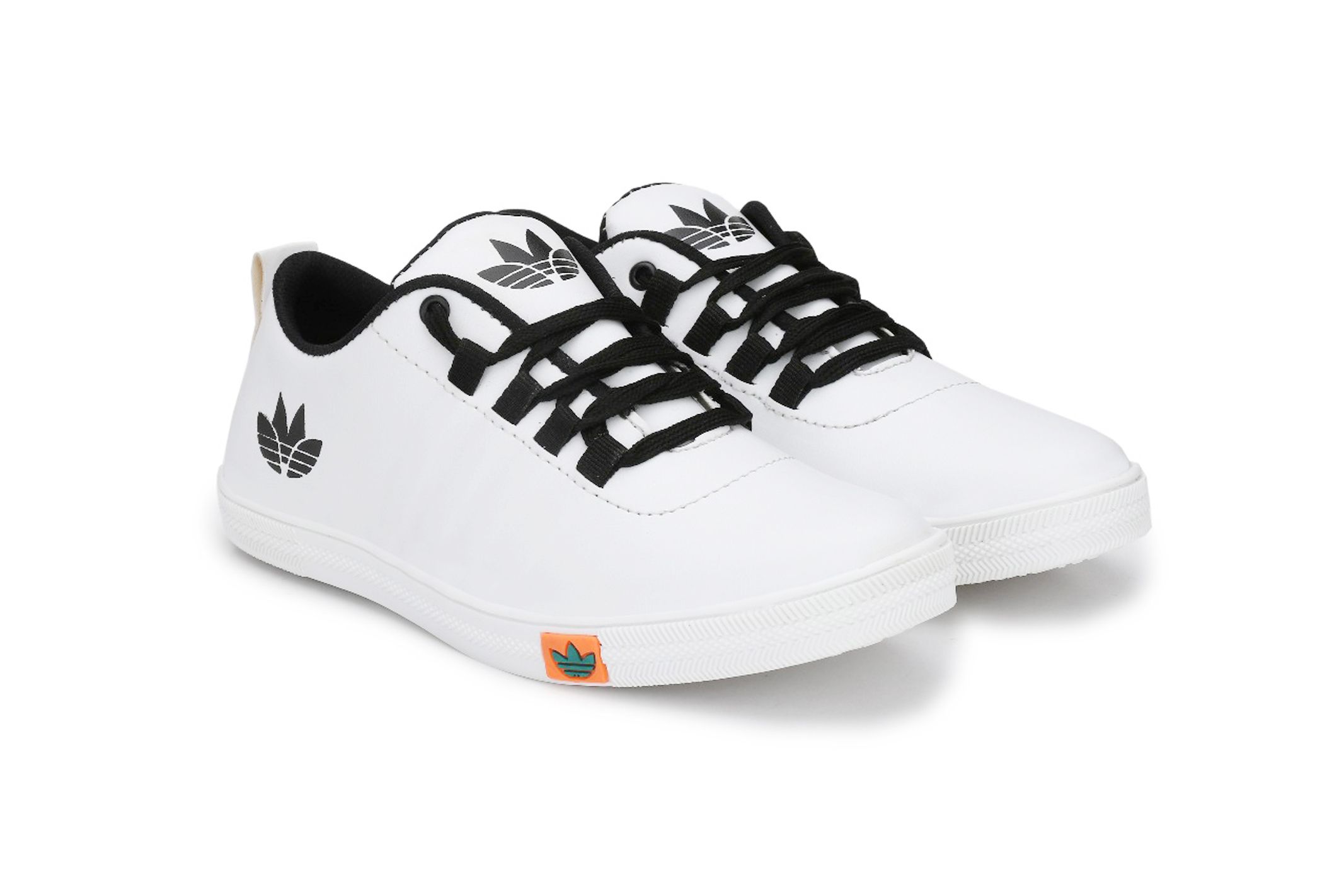 smart casual for ladies with sneakers