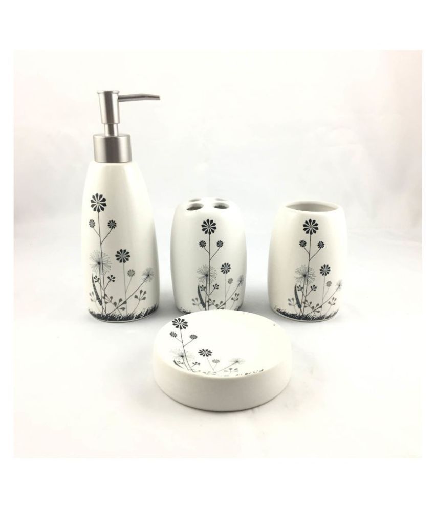 Go Hooked Ceramic Bath Set Online At Low Price In India Snapdeal Go Hooked Ceramic Bath Set