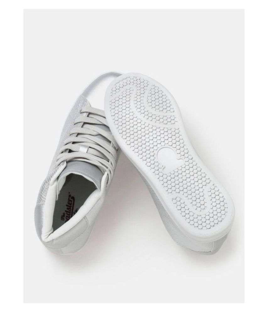 roadster shoes price