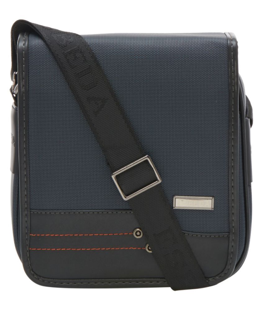 matty polyester sling bag