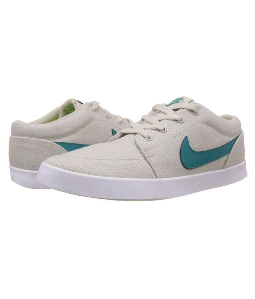 mens nike lightweight shoes