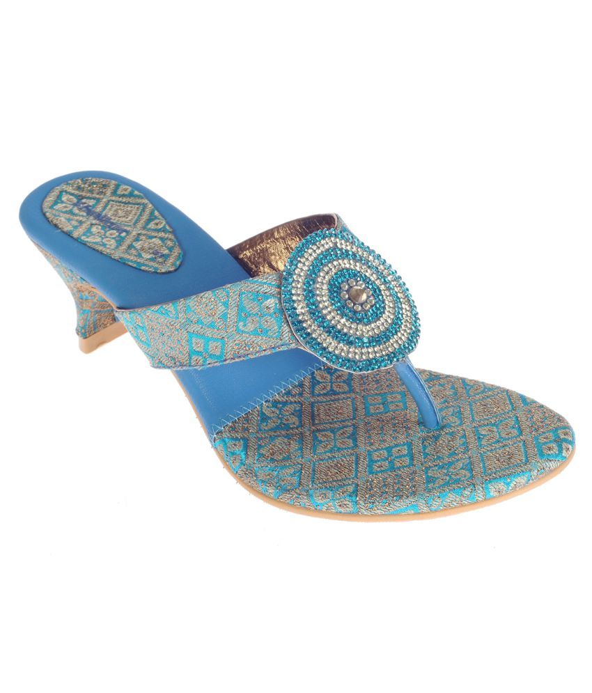 Traditional Handmade Sandals by nadianaimat on Etsy, $30.00 (With images) | Handmade sandals 