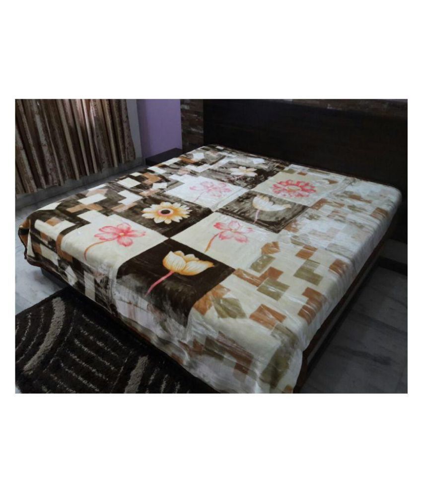 Gloria Double Polyester Geometrical Blanket Buy Gloria Double Polyester Geometrical Blanket