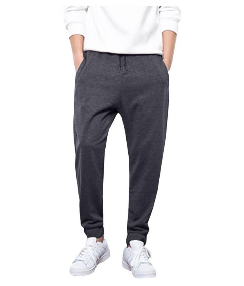 black plain sweatpants