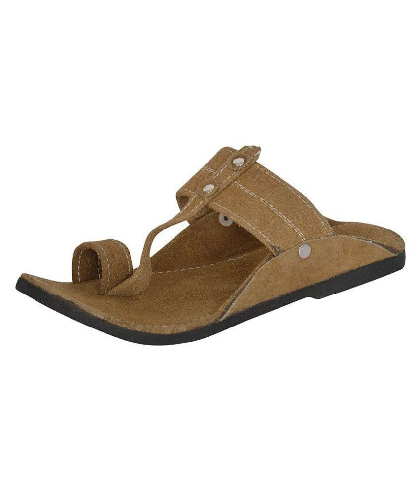 green kolhapuri chappal