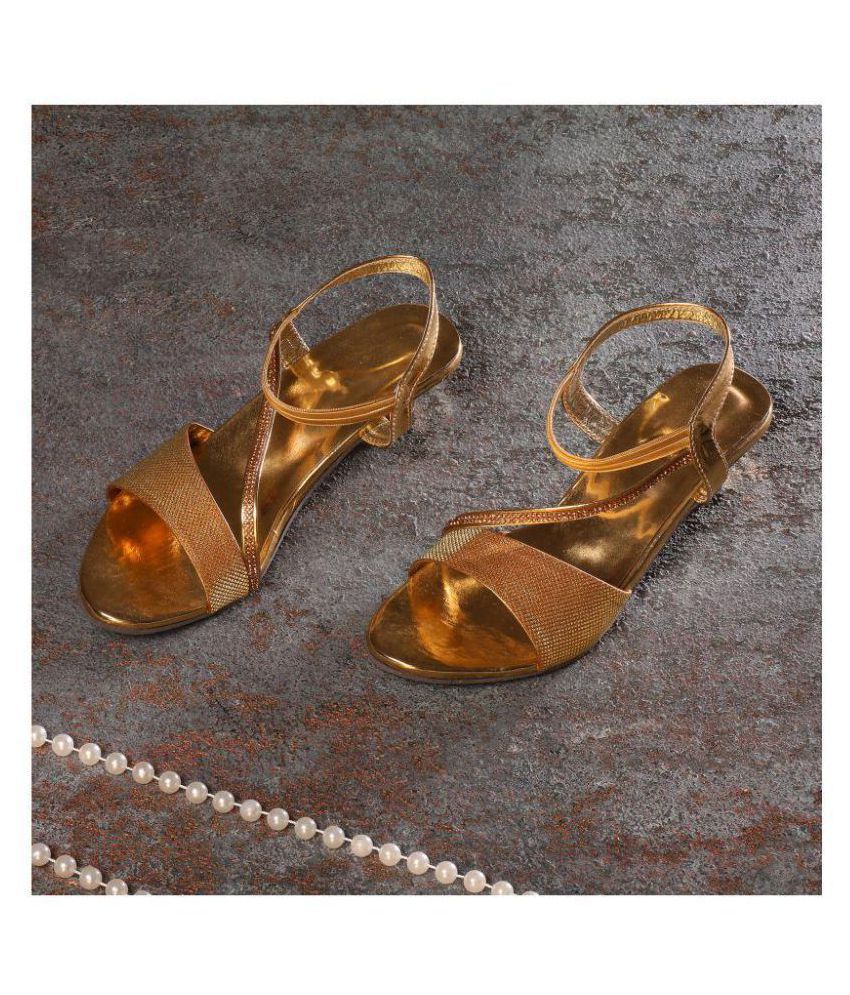     			Sindhi Footwear Gold Kitten Heels