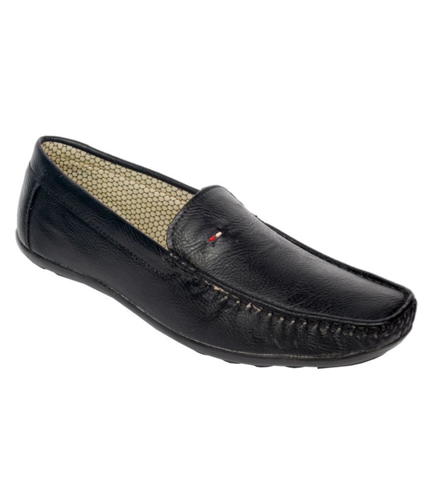 LAYCAN Black Loafers - Buy LAYCAN Black Loafers Online at Best Prices ...